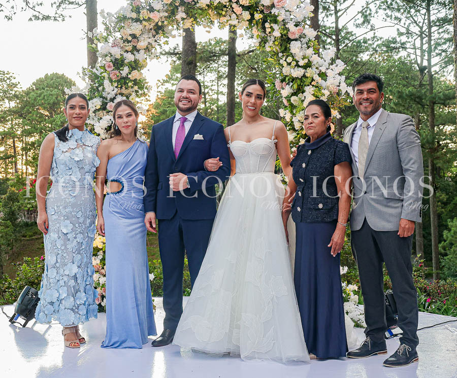 Boda Tamara de los Ángeles Escobar Velásquez y Gian Franco Maldonado Ortiz