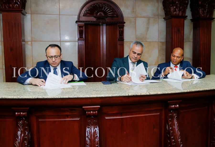 Convenio UTH Honduras y Caesco 2025