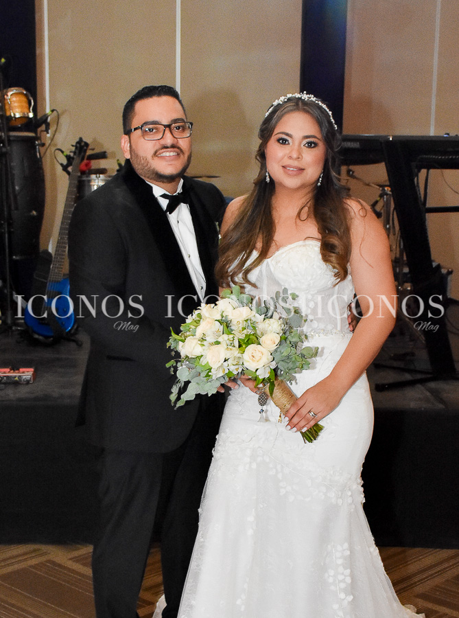 portada nota boda mejia urbana