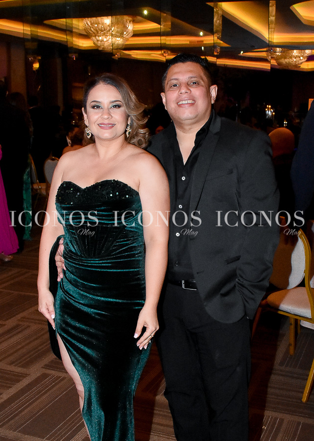 portada nota boda mejia urbana