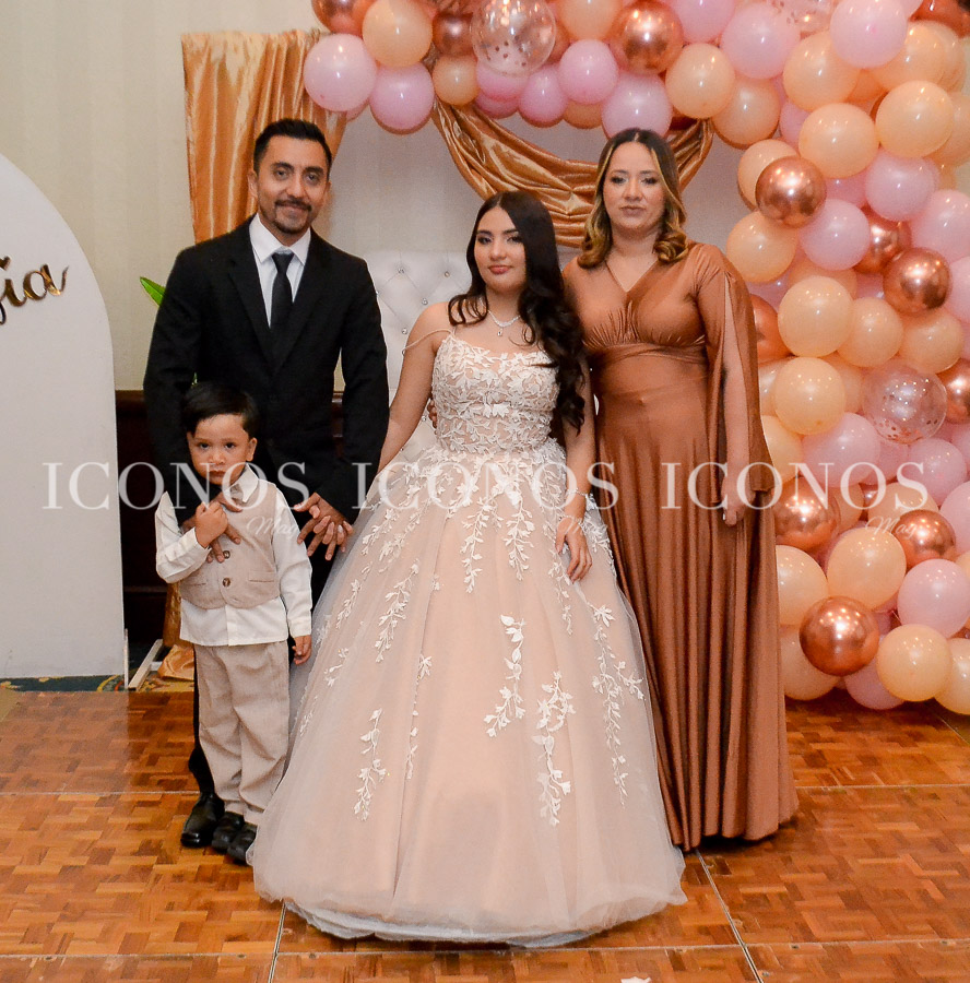 quince años adriana sofia herrera munoz