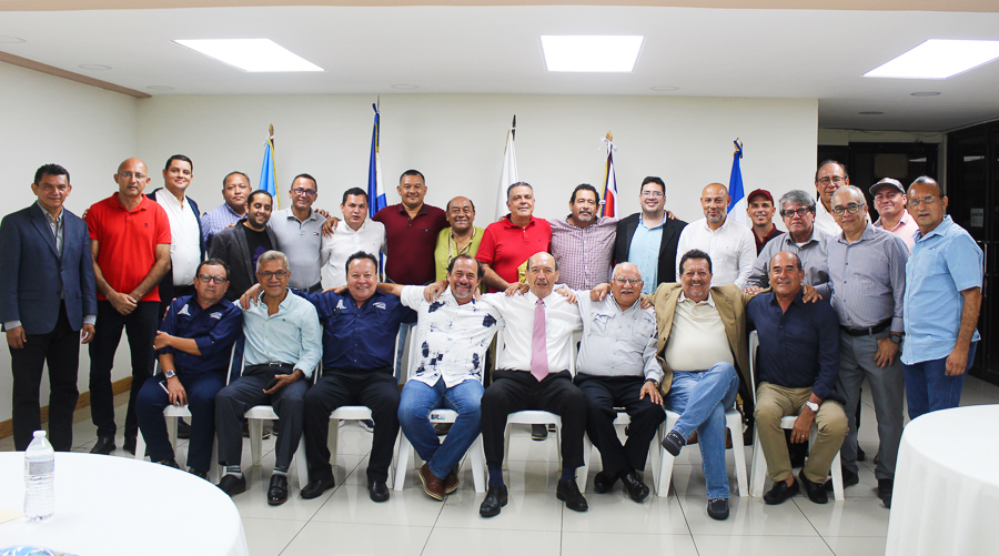 30 torneo de futbol centroamericano colegio de ingenieros civiles guatemala el salvador costa rica honduras
