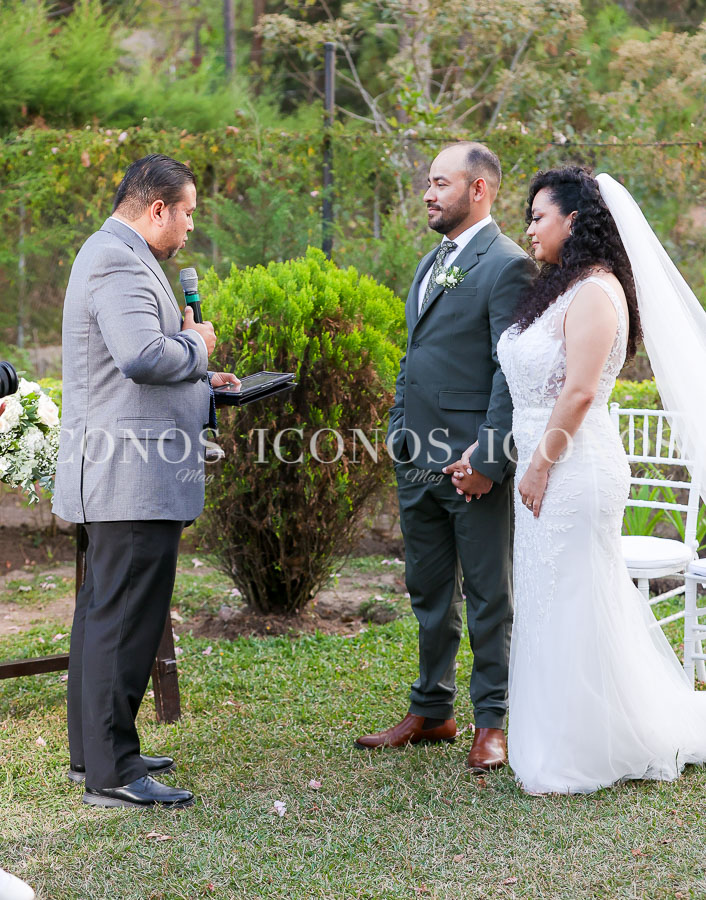Boda Ania Alexandra Andrade Alvarado y Lizandro Javier Hernández Castro