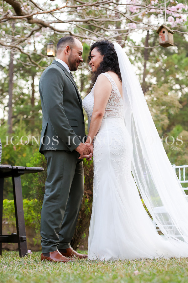 Boda Ania Alexandra Andrade Alvarado y Lizandro Javier Hernández Castro