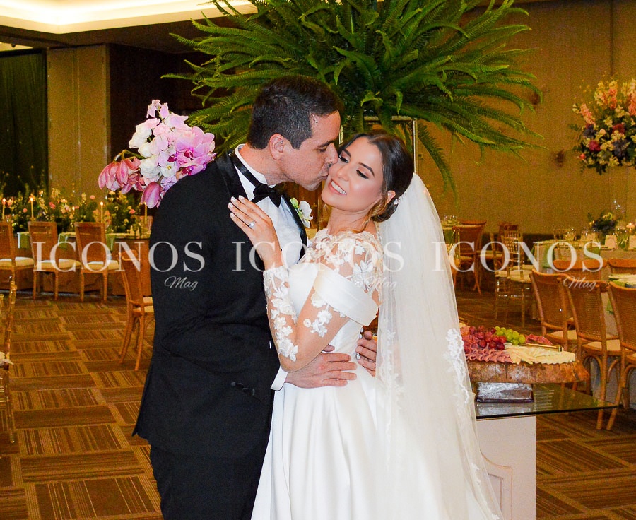 boda religiosa alexa giron cerrato y guillermo bogran ayestas