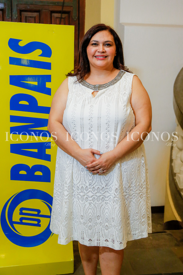 Exhibición Síntesis: 30 años de gran formato by Banco del País Honduras