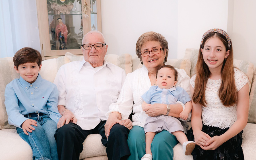 fallece jorge larach larach