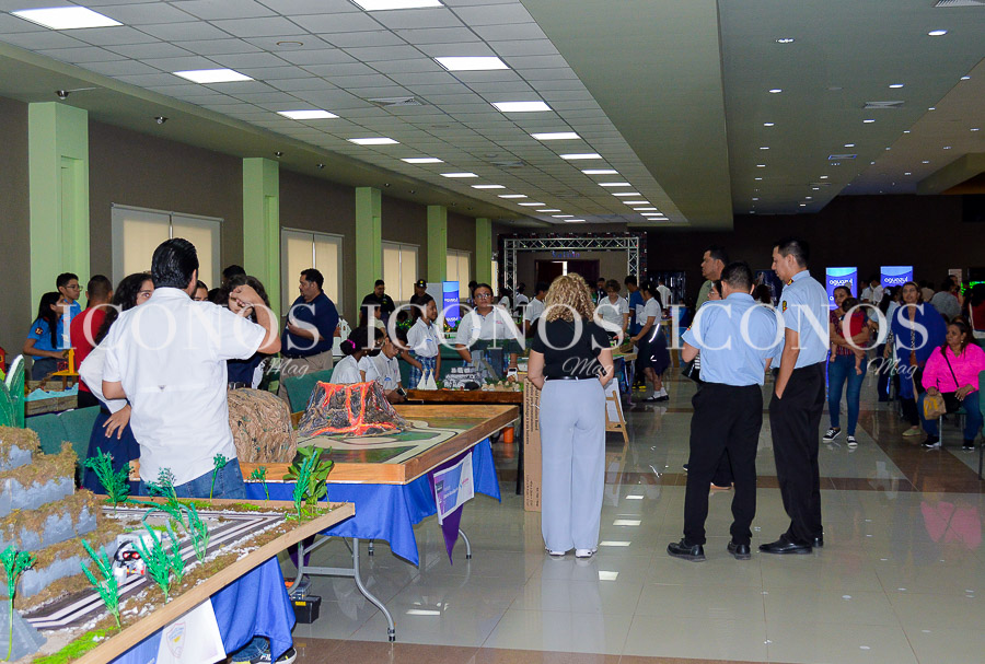 feria tegnologica edutech 2025 uth honduras