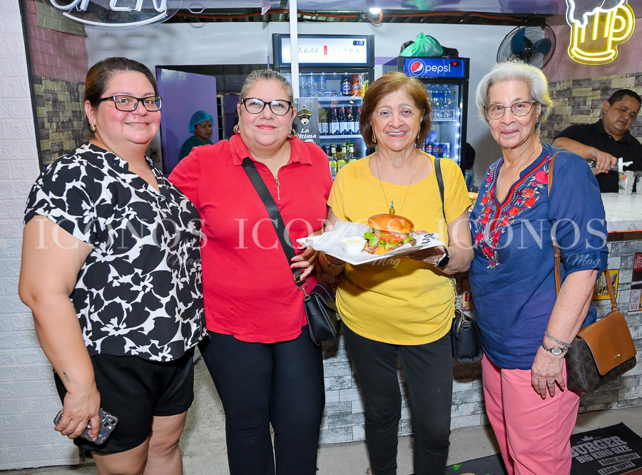 Inauguración restaurante New York Burger and Beers San Pedro Sula