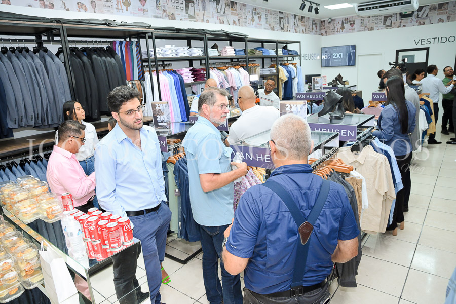 Inauguración Van Heusen 2025 mall Multiplaza San Pedro Sula