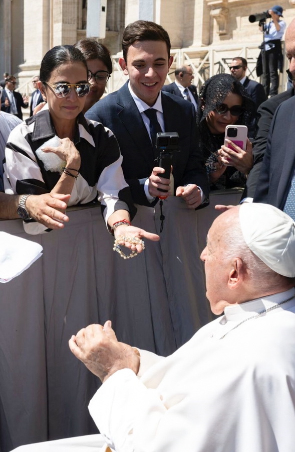 papa francisco con hondurenos