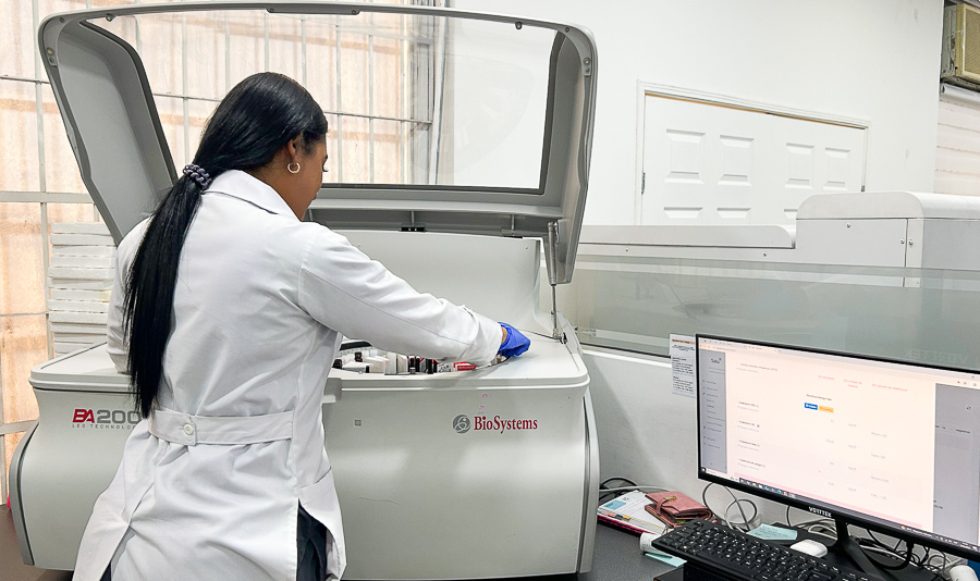 40 aniversario laboratorio centro de diagnostico clinico cdc honduras