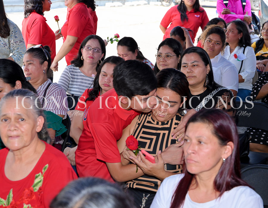 celebracion dia de la madre 2025 fundacion washington academy