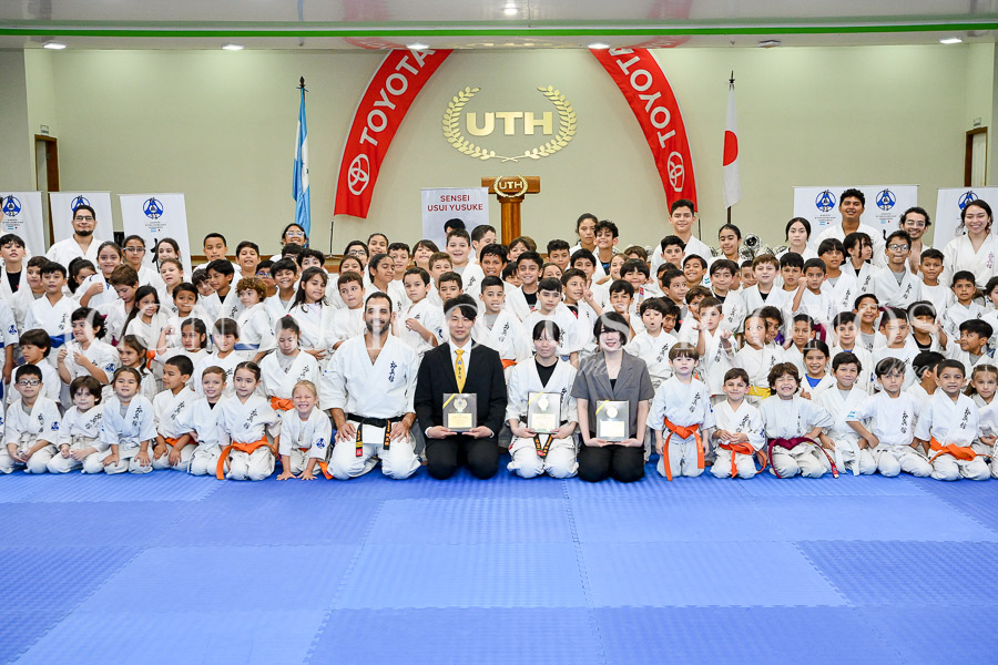torneo karate kyokushin kan 2025 by grupo flores honduras