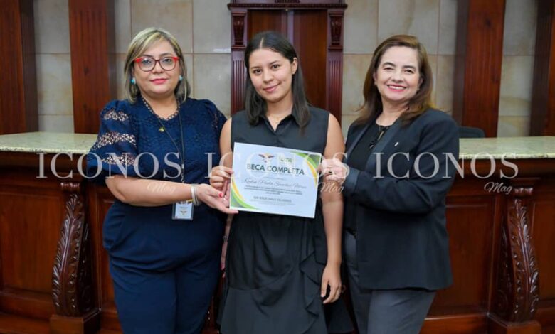 PORTADA Entrega beca Keylin Sánchez 2025 by UTH Honduras y Centro Politécnico