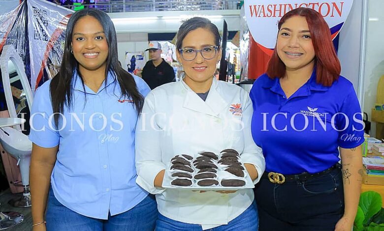 PORTADA Stand Washington Academy ExpoJuniana 2025