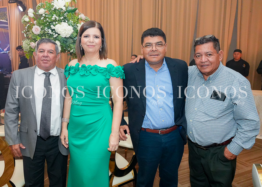boda religiosa lauren michelle cardona almendarez y hector david aguilar gonzalez