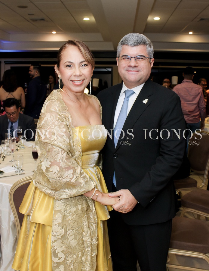 homenaje roger danilo valladares jci camara junior san pedro sula honduras
