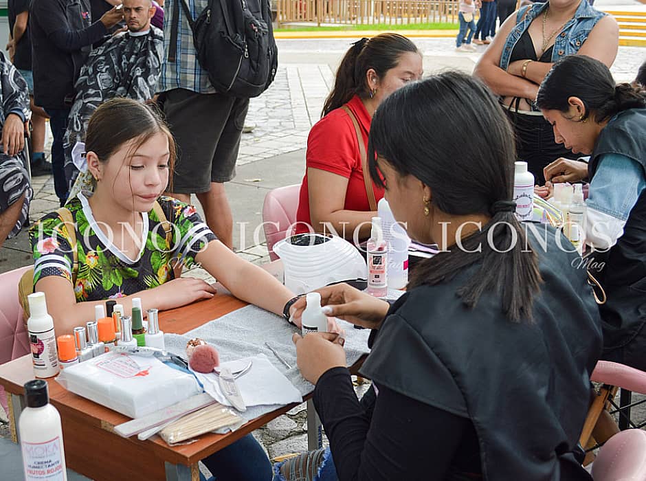 PORTADA Diplomado en acrilismo profesional 2025 Washington Academy Honduras
