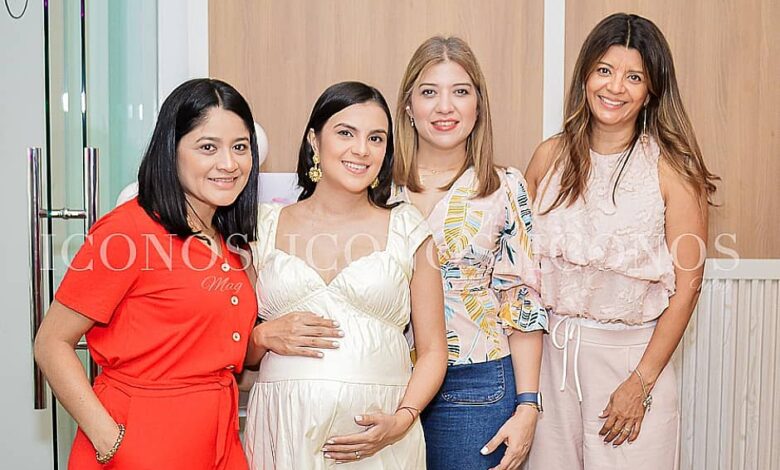 PORTADA Victoria Victoria Rosa de Zúñiga