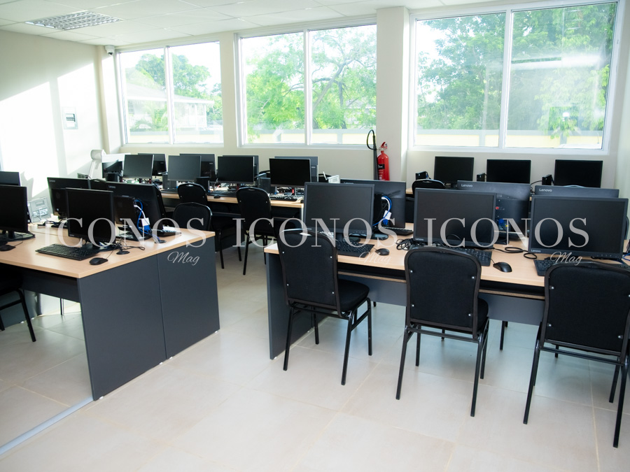 apertura edificio uth roatan by uth honduras parte 1