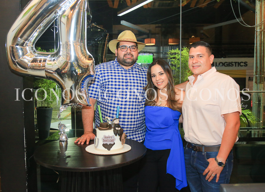 cumpleanos daniel alejandro fernandez rivera