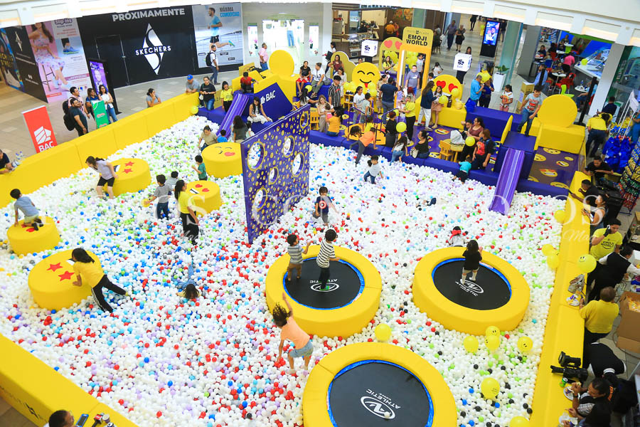 Inauguración Emoji World 2025 mall Multiplaza Honduras
