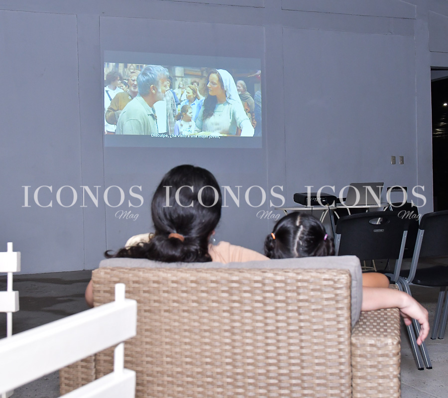 proyeccion loups garous alianza francesa honduras