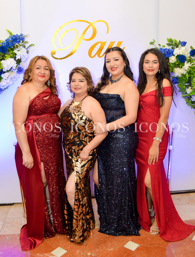 Paulina Mercedes Alvarado Canales, Quinceañera Paulina Alvarado, Agasajada, Festejada, Moonlit night themed party, Salón Bristol, Hotel Hilton Princess, Wendy Canales, Yolani Lara, Audiovid y deejay Leiva, Honduras, ICONOS, ICONOS Mag, ICONOS IM, ICONOS TV, revista ICONOS, revista ICONOS Honduras, Revista digital Honduras, Revista digital ICONOS, eventos Honduras, noticias Honduras, eventos sociales San Pedro Sula, eventos sociales Tegucigalpa, eventos sociales Honduras