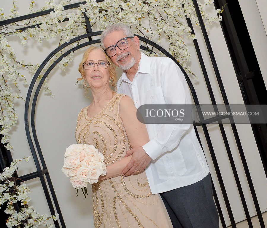 aniversarios de karen rhinehart y jimmy soto