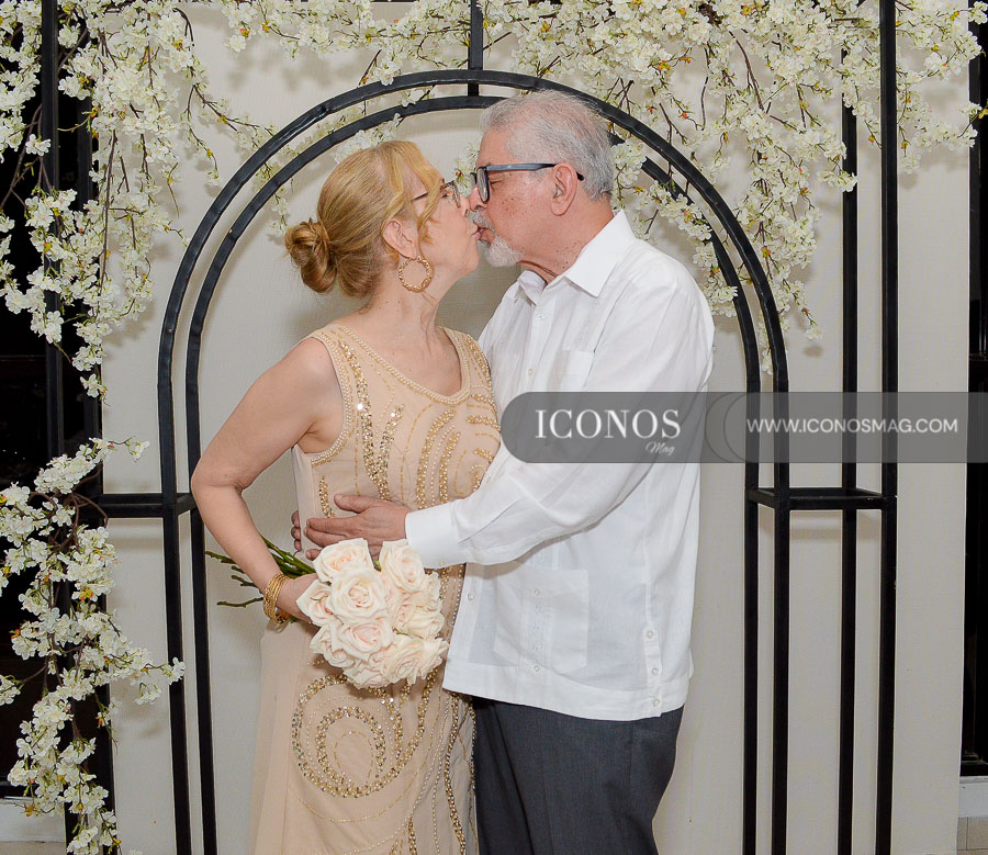 aniversarios de karen rhinehart y jimmy soto