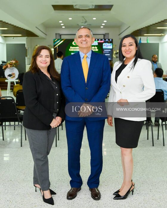 PORTADA clausura reinventando la abogacia uth honduras