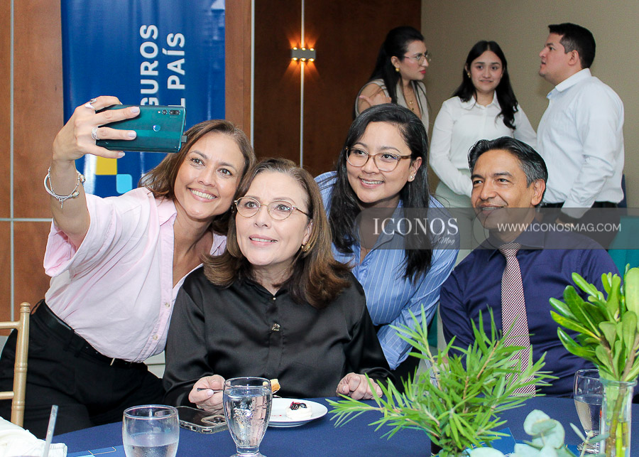 almuerzo by ban pais