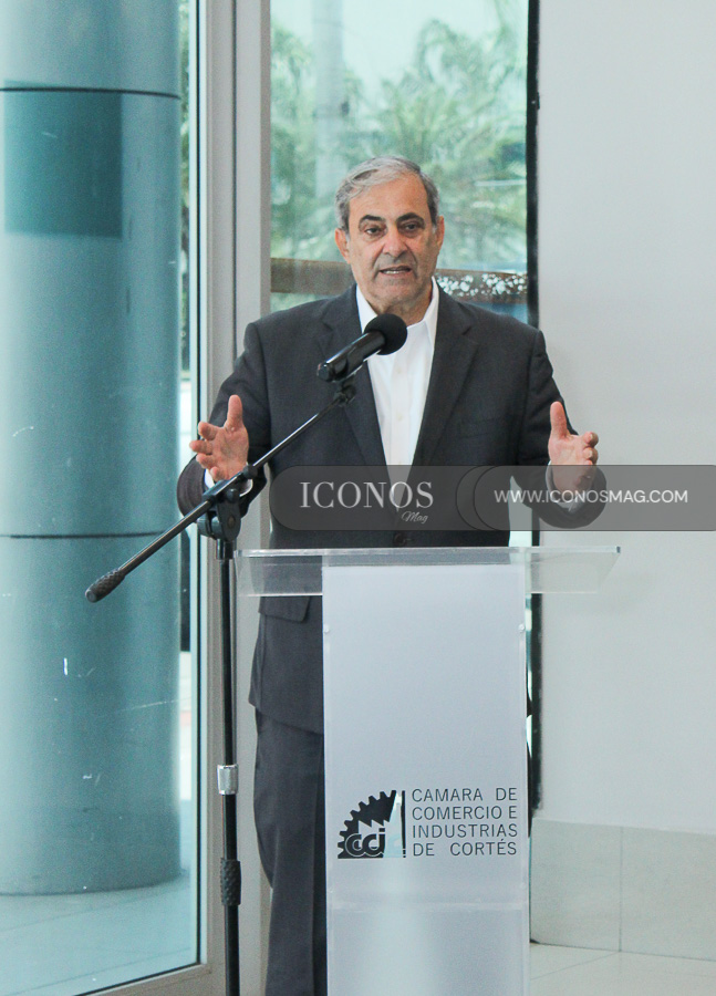 conferencia de prensa eugenio hoyos