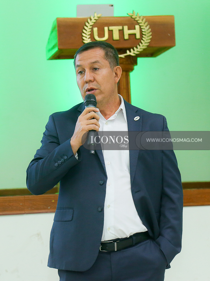 desayuno empresarial inteligencia artificial uth honduras