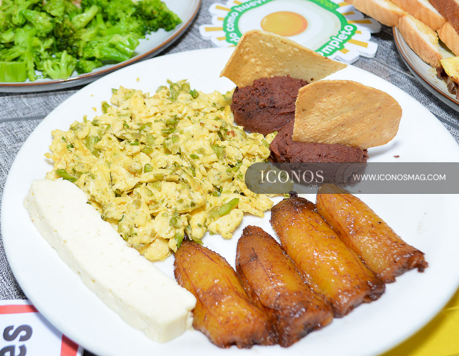 presentacion locos por el loroco dennys honduras