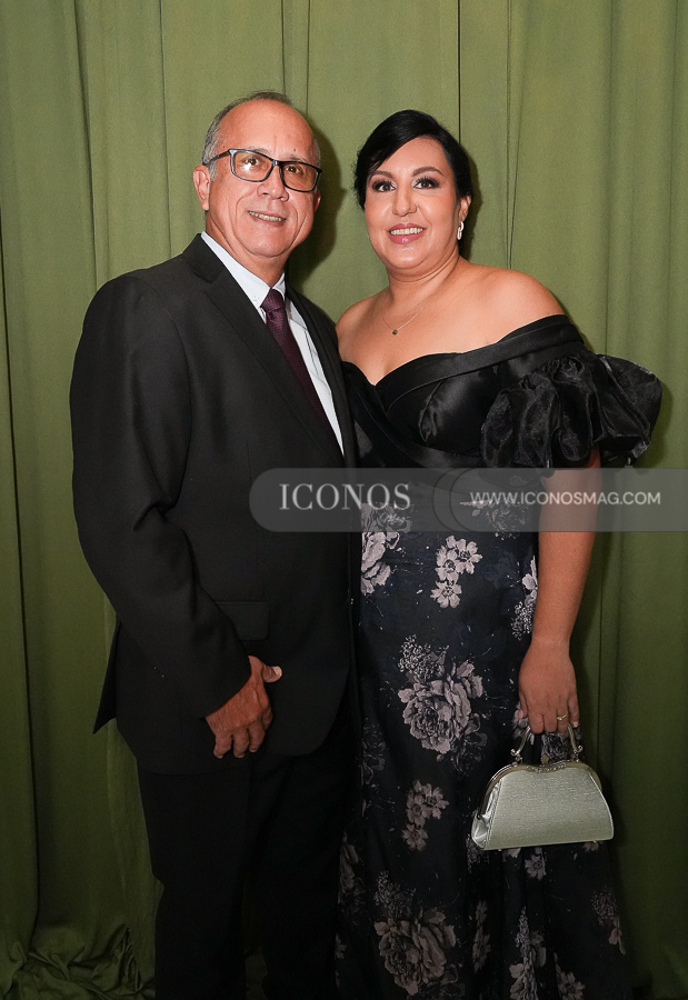boda religiosa esther maria david velazquez y wiston javier montes de oca