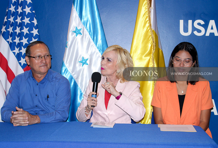 conferencia de prensa v cumbre de relaciones publicas by usap honduras