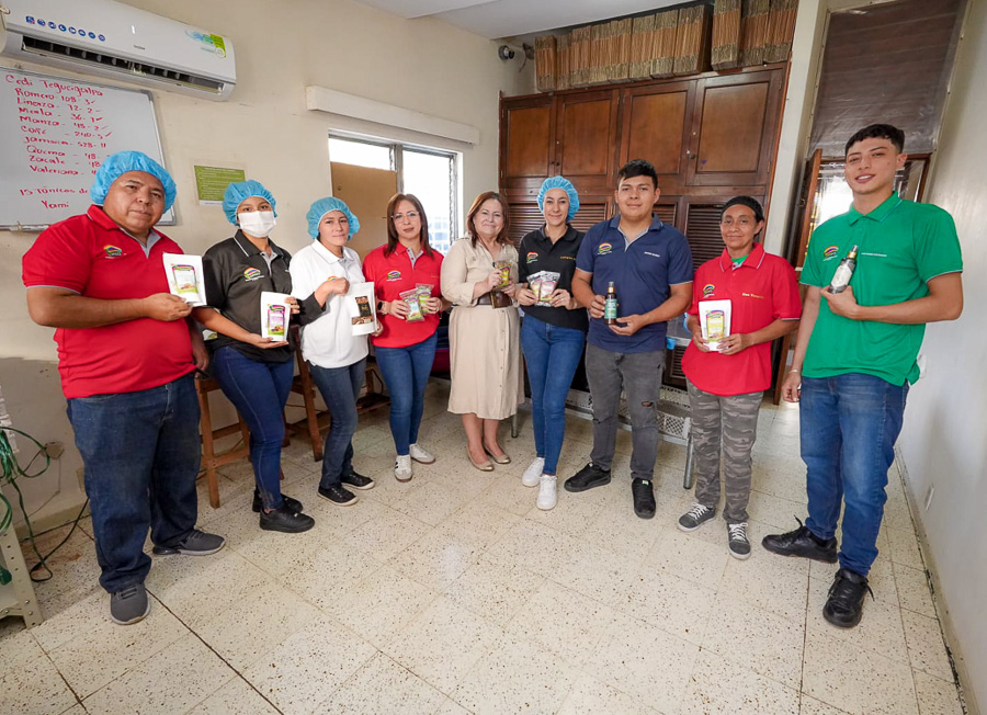 historia exito opalos una mano para crecer by walmart