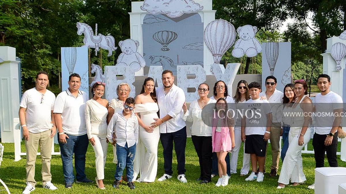 PRIMERA PARTE El <em>gender reveal</em> del bebé de Loury Nicole Morales y Juan Ramón Enríquez