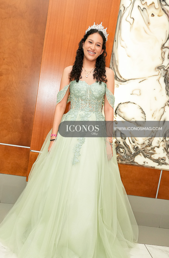 quince aos kendra nicolle fiallos borjas