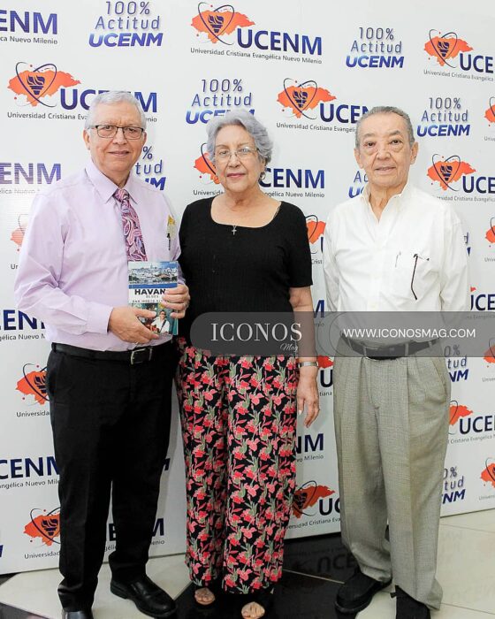 PORTADA Dona un libro y cambia una mente UCENM Honduras