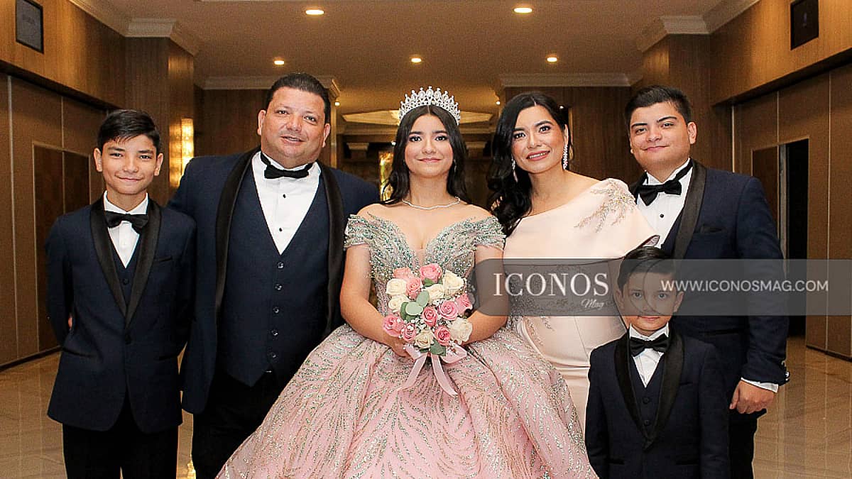 Los quince años de Bielka Samira Ramírez Euceda
