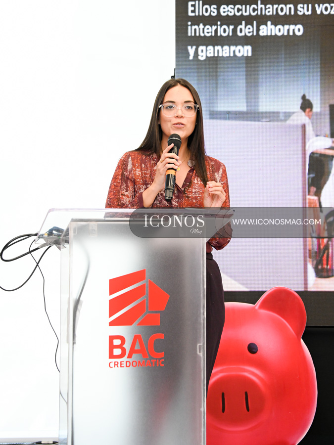 ceremonia premiacion el ahorro te llama bac honduras