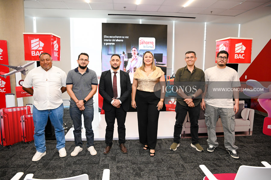 ceremonia premiacion el ahorro te llama bac honduras