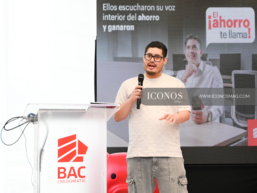ceremonia premiacion el ahorro te llama bac honduras