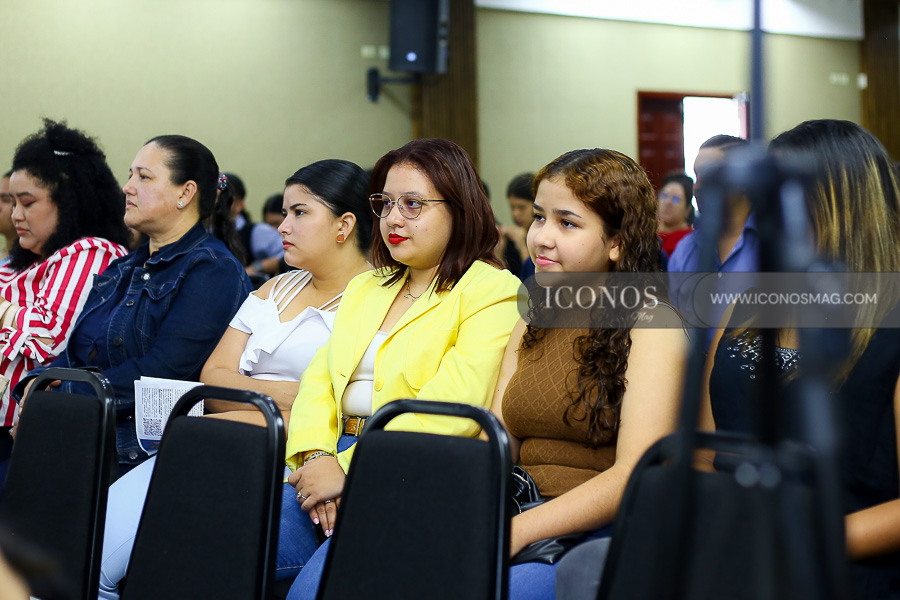 dialogo uth de empresarios y jovenes universitarios by cohep y uth