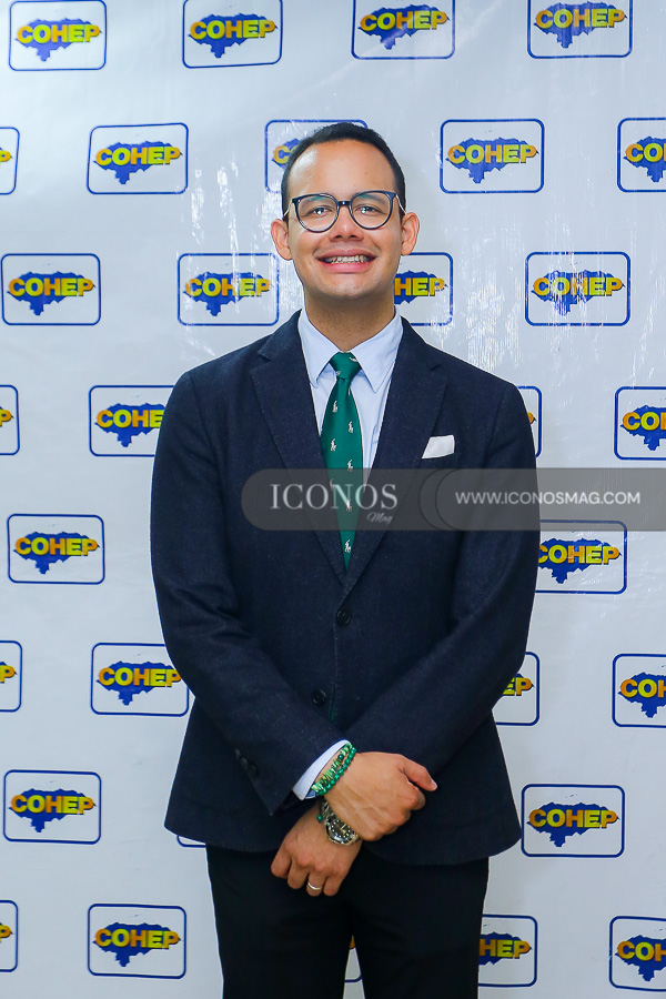 dialogo uth de empresarios y jovenes universitarios by cohep y uth