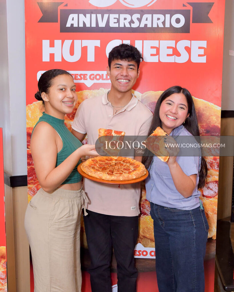 aniversario hut cheese pizza hut honduras