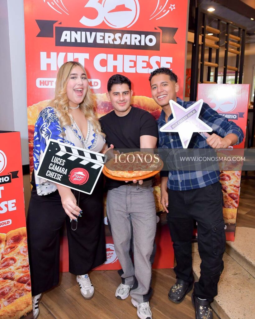 aniversario hut cheese pizza hut honduras